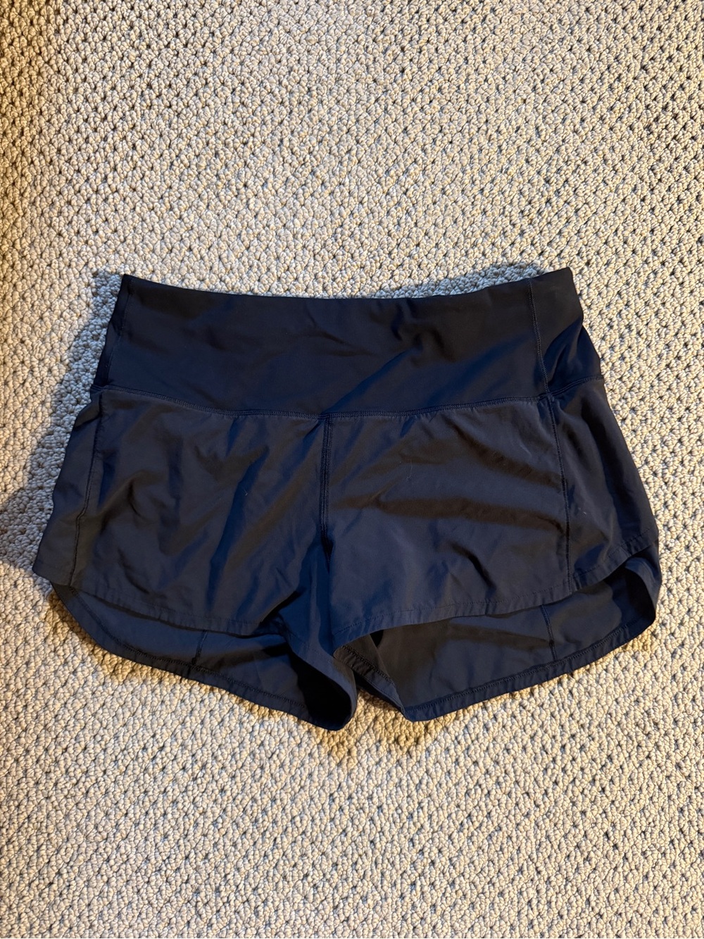 Lululemon Speed Up High-Rise 2.5” Shorts - Picture 6 of 7